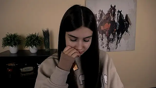 Lili magic online show from November 25, 2025, 8:47 am