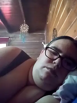 gatitabuena-90 online show from April 19, 2026, 9:41 am