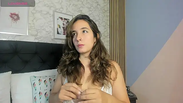 Snapshot of emma__smith1 chatting on February 22, 2025, 1:24 pm emma  smith1 online show from February 22, 2025, 1:24 pm