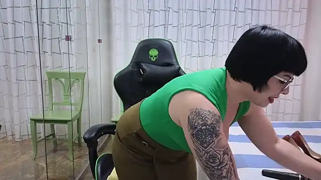   Nina online show from February 27, 2025, 1:17 pm