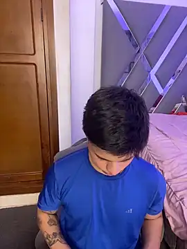 Snapshot of Niicky1_ chatting on December 4, 2024, 9:13 pm Niicky1 online show from December 4, 2024, 9:13 pm