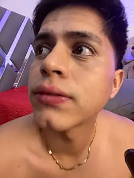 Snapshot of Niicky1_ chatting on December 28, 2024, 11:59 pm Niicky1 online show from December 28, 2024, 11:59 pm