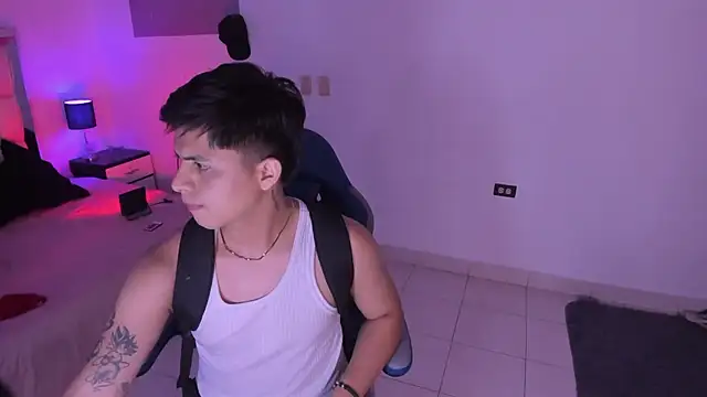 Snapshot of Niicky1_ chatting on January 5, 2025, 2:38 am Niicky1 online show from January 5, 2025, 2:38 am