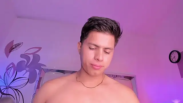 Snapshot of Niicky1_ chatting on February 13, 2025, 9:17 pm Niicky1 online show from February 13, 2025, 9:17 pm