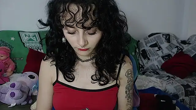 Snapshot of kitty22_ chatting on December 23, 2024, 3:01 pm kitty22  online show from December 23, 2024, 3:01 pm
