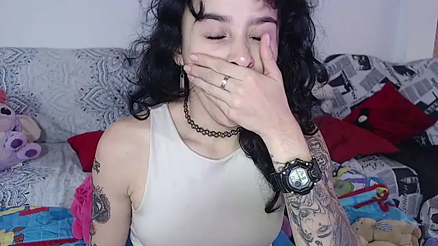 Snapshot of kitty22_ chatting on January 8, 2025, 1:41 pm kitty22  online show from January 8, 2025, 1:41 pm