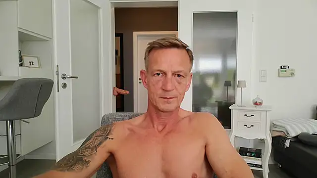 dirks71 online show from May 29, 2026, 11:52 am