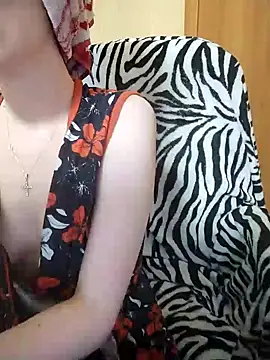 Elza kom online show from February 1, 2025, 9:32 am