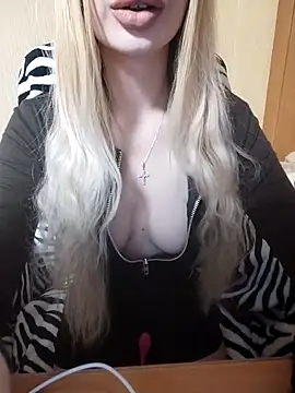 Elza kom online show from February 18, 2025, 11:33 am