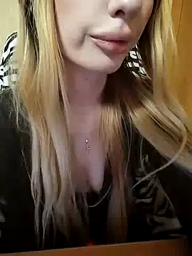 Elza kom online show from March 2, 2025, 11:50 am