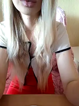 Elza kom online show from October 15, 2025, 4:34 am