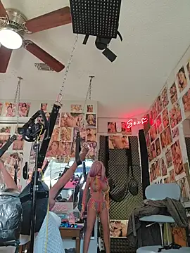 luvs2cumm69 online show from November 2, 2025, 2:19 pm