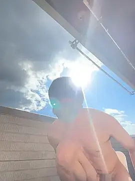 issy19 online show from February 26, 2026, 5:50 am