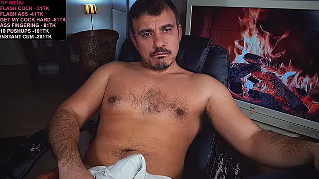 Snapshot of officeman7 chatting on February 18, 2025, 7:41 pm officeman7 online show from February 18, 2025, 7:41 pm