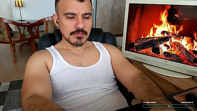 officeman7 online show from April 18, 2026, 9:02 am