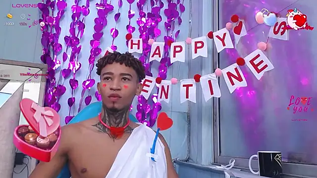 sexy blacks  online show from February 14, 2025, 12:14 pm