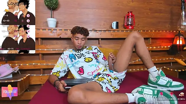 sexy blacks  online show from February 22, 2025, 11:35 am