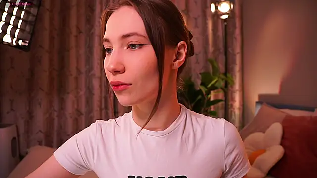 askaudrey  online show from December 14, 2024, 1:38 pm