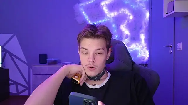 DENIS HERE online show from December 9, 2024, 11:15 am