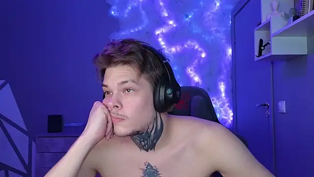 DENIS HERE online show from December 15, 2024, 7:31 pm