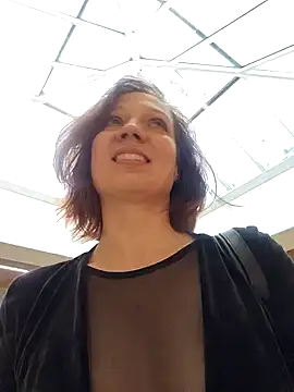 Exhibitionsplit online show from February 15, 2025, 2:33 pm