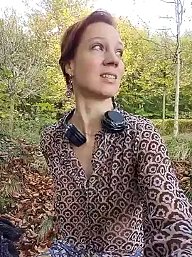 Exhibitionsplit online show from November 10, 2025, 2:05 pm