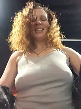 Exhibitionsplit online show from February 20, 2026, 10:54 pm