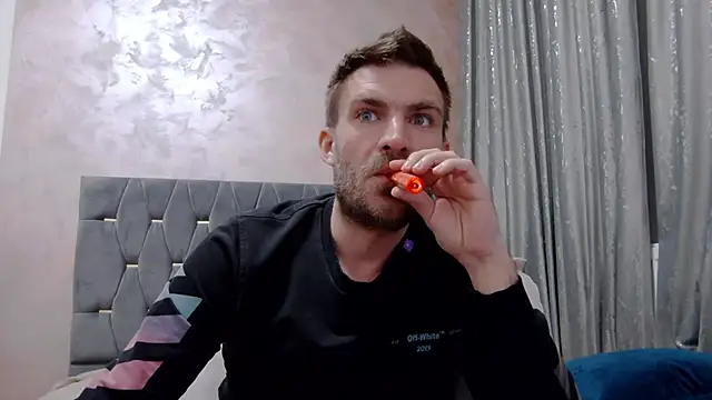 10in deluxe online show from April 9, 2026, 4:56 pm