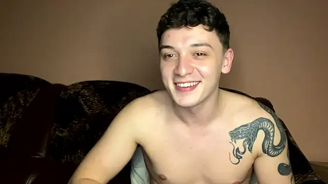 Snapshot of Joedonovan1 chatting on February 4, 2025, 10:13 pm Joedonovan1 online show from February 4, 2025, 10:13 pm