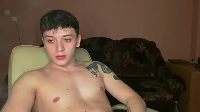 Snapshot of Joedonovan1 chatting on March 21, 2025, 6:29 pm Joedonovan1 online show from March 21, 2025, 6:29 pm