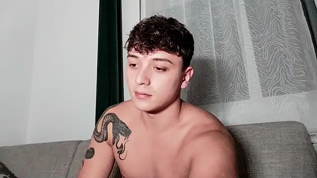 Snapshot of Joedonovan1 chatting on October 6, 2025, 5:43 pm Joedonovan1 online show from October 6, 2025, 5:43 pm