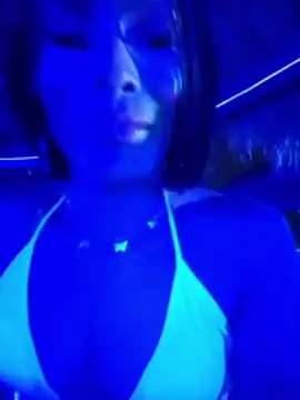 CoralineSweett online show from November 6, 2025, 8:59 am