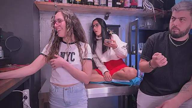 Snapshot of barfantasy chatting on January 18, 2025, 10:17 pm barfantasy online show from January 18, 2025, 10:17 pm