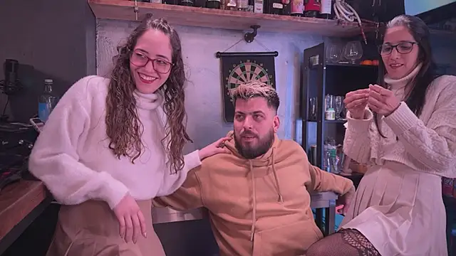 Snapshot of barfantasy chatting on February 27, 2025, 9:04 pm barfantasy online show from February 27, 2025, 9:04 pm