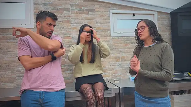 Snapshot of barfantasy chatting on September 10, 2025, 8:03 am barfantasy online show from September 10, 2025, 8:03 am