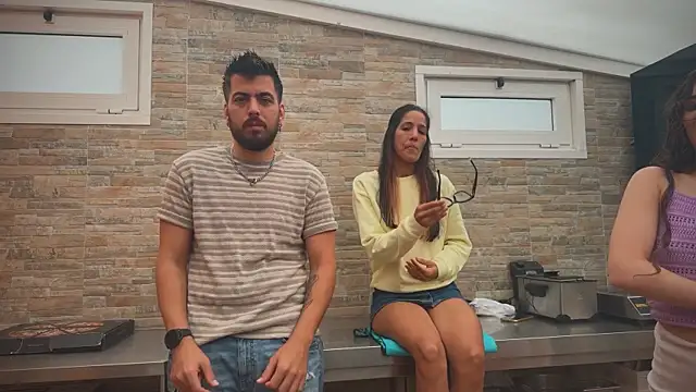 Snapshot of barfantasy chatting on September 19, 2025, 8:27 am barfantasy online show from September 19, 2025, 8:27 am