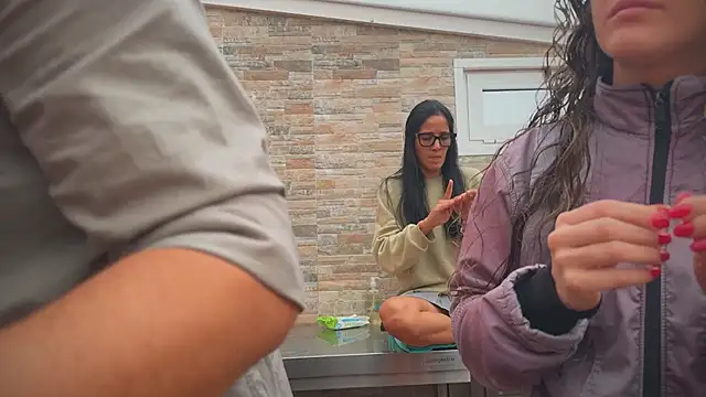 Snapshot of barfantasy chatting on September 30, 2025, 8:41 am barfantasy online show from September 30, 2025, 8:41 am