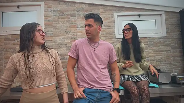 Snapshot of barfantasy chatting on October 9, 2025, 8:45 am barfantasy online show from October 9, 2025, 8:45 am