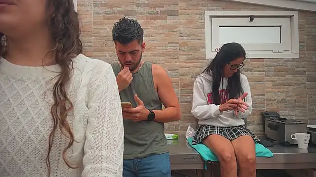 Snapshot of barfantasy chatting on October 22, 2025, 8:36 am barfantasy online show from October 22, 2025, 8:36 am