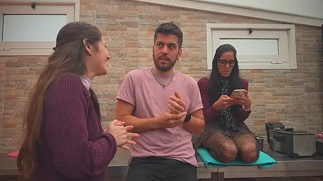 Snapshot of barfantasy chatting on October 29, 2025, 10:17 am barfantasy online show from October 29, 2025, 10:17 am