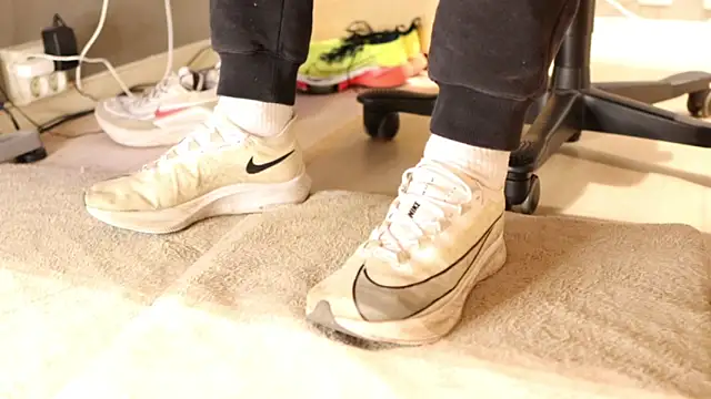 SneakerMaster  online show from February 1, 2026, 8:13 am