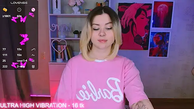 cutie mili online show from March 5, 2025, 10:33 am