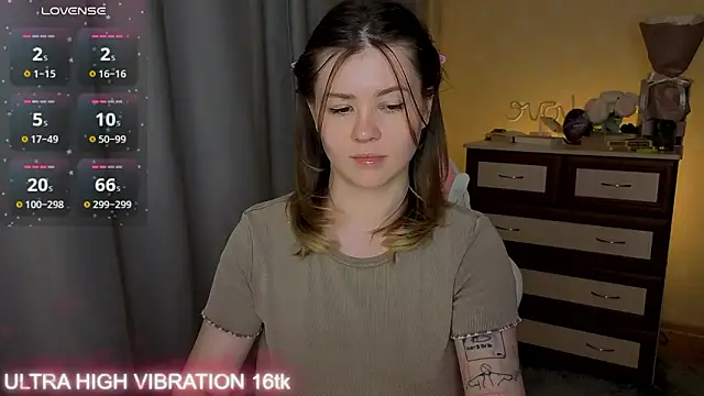 cutie mili online show from March 10, 2026, 4:45 pm