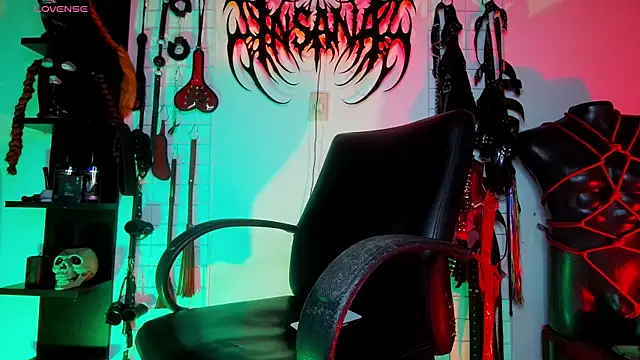 irregular fetish  online show from November 27, 2025, 2:13 am