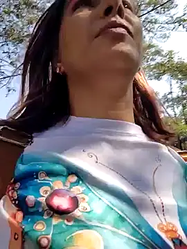 scarlett moore online show from December 15, 2025, 3:05 pm