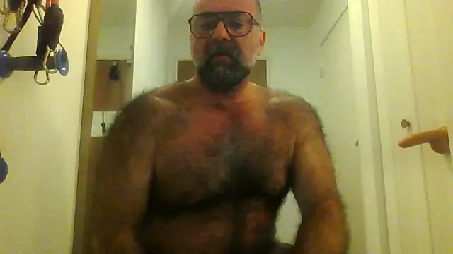 chainjulious online show from February 20, 2026, 3:23 pm