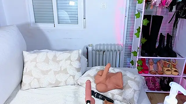 Tawny cox online show from January 18, 2025, 3:16 pm