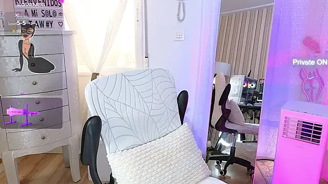 Tawny cox online show from September 20, 2025, 7:31 am