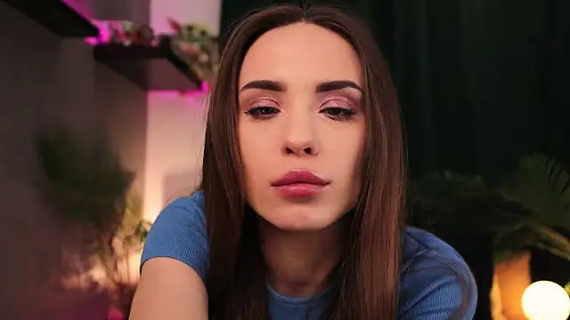 BabyYoda- online show from February 12, 2025, 3:18 am