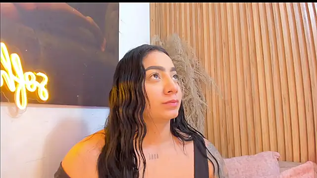 Snapshot of sofhiaa_adaams chatting on June 4, 2026, 11:22 pm sofhiaa adaams online show from June 4, 2026, 11:22 pm